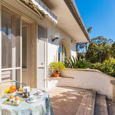 Bed and Breakfast Garden View Near The Sea Lecce Exterior foto